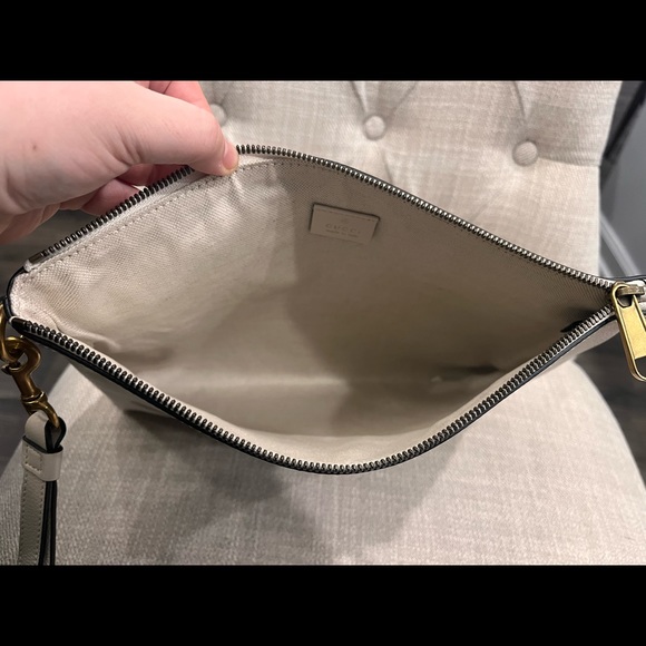 GUCCI Logo Print Clutch Bag Leather White 572770 527066 - Picture 6 of 8